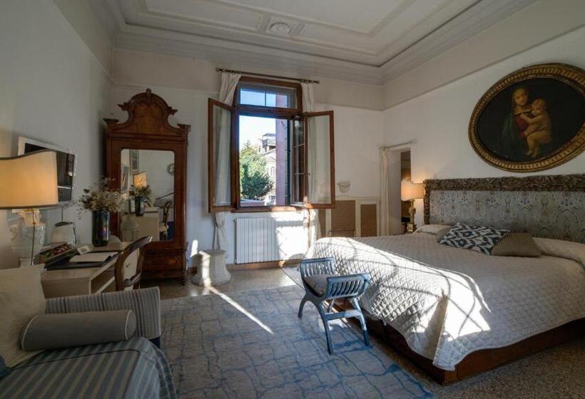 اتاق سوپریور, Ca' Della Corte
