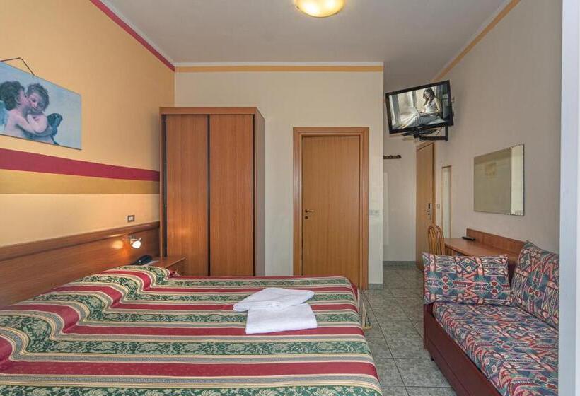 Quarto Triplo Standart, Dolly