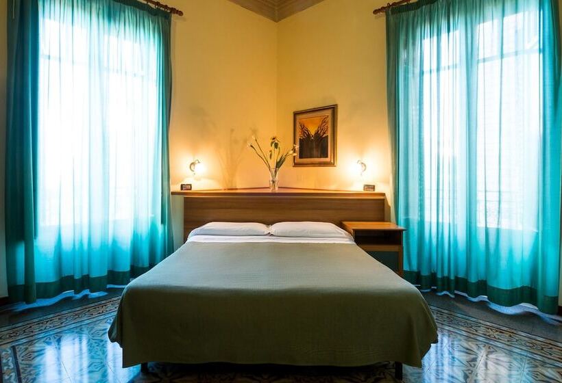 标准间, Italia