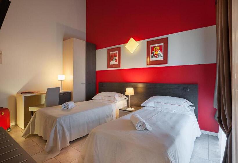 Номер Стандарт, Maranello Village