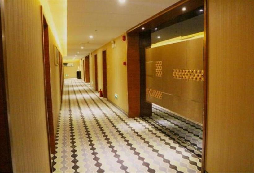 带大床的标准间, Ramada  Meizhou