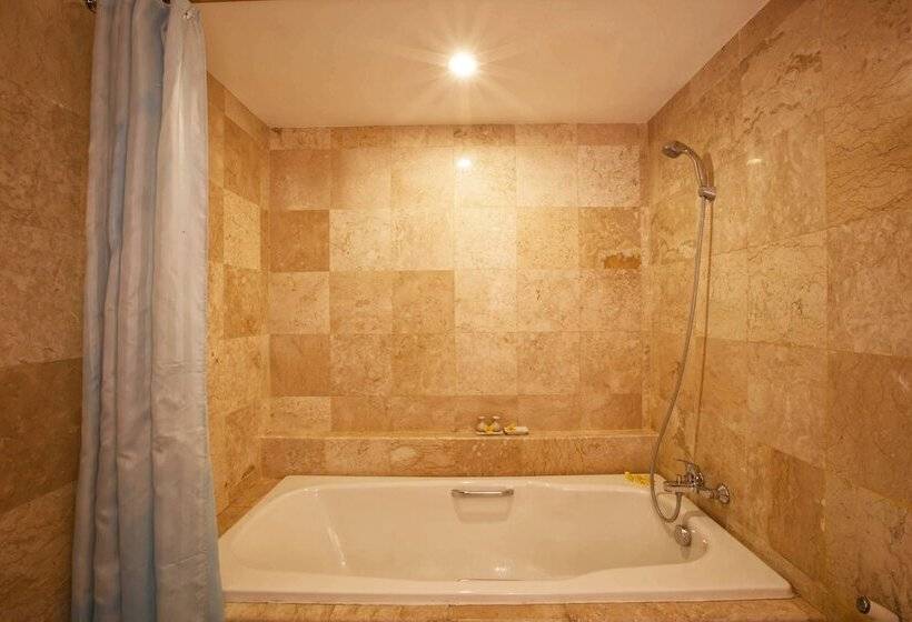 اتاق لوکس, Royal Regantris Kuta