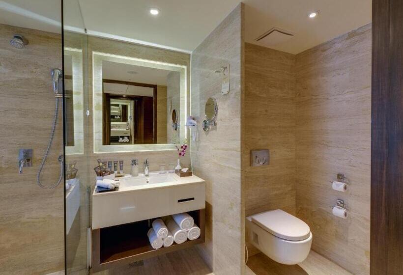 اتاق لوکس با تخت بزرگ, Novotel Goa Candolim