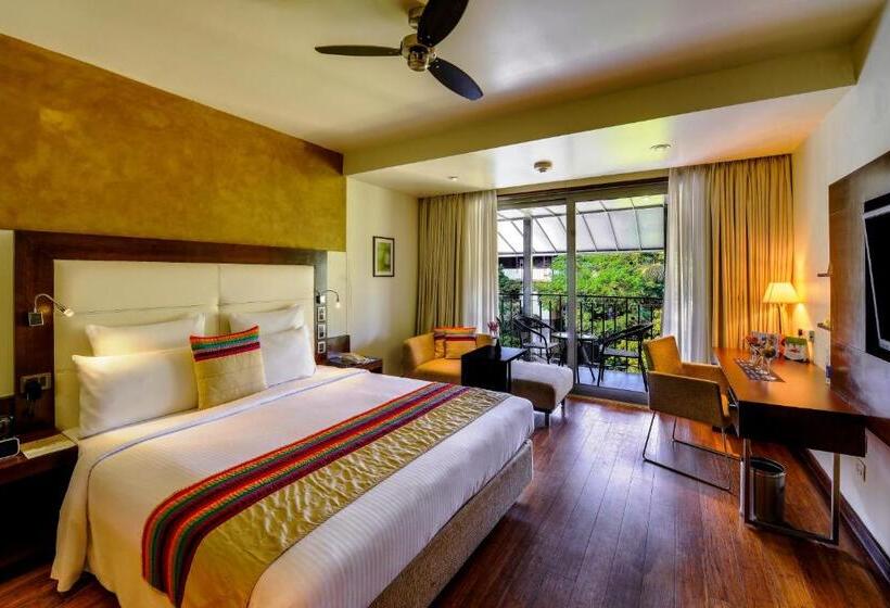 اتاق لوکس با تخت بزرگ, Novotel Goa Candolim