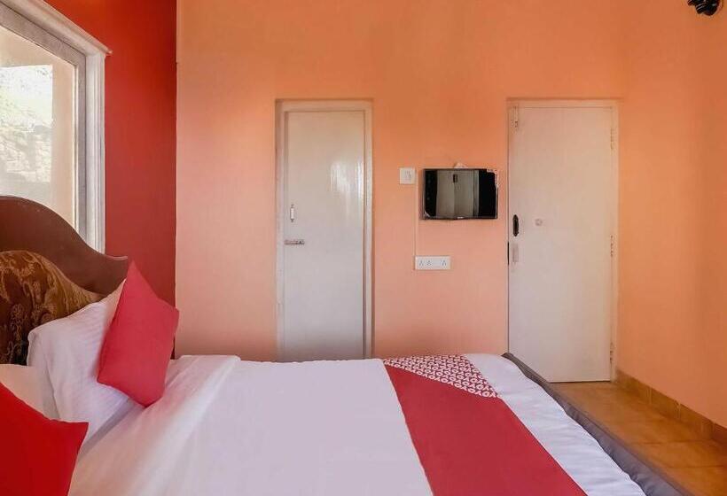 اتاق کلاسیک سه تخته, Fabhotel Green Castle Resort