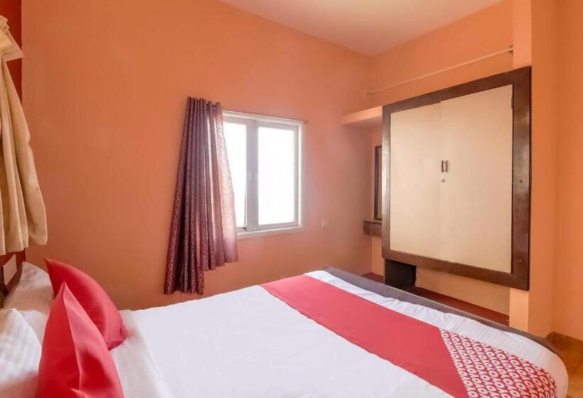 اتاق کلاسیک سه تخته, Fabhotel Green Castle Resort