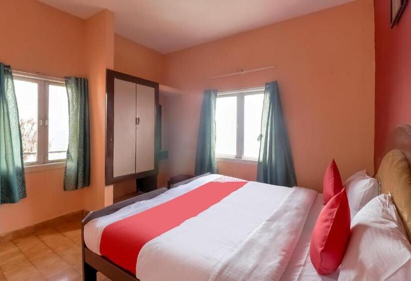 اتاق کلاسیک سه تخته, Fabhotel Green Castle Resort