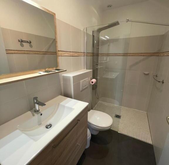 Номер Стандарт, Chambres Zazpiak