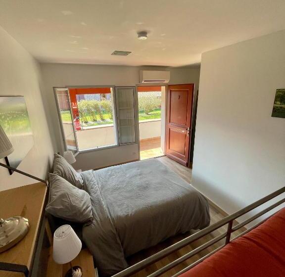 Семейный Номер, Chambres Zazpiak