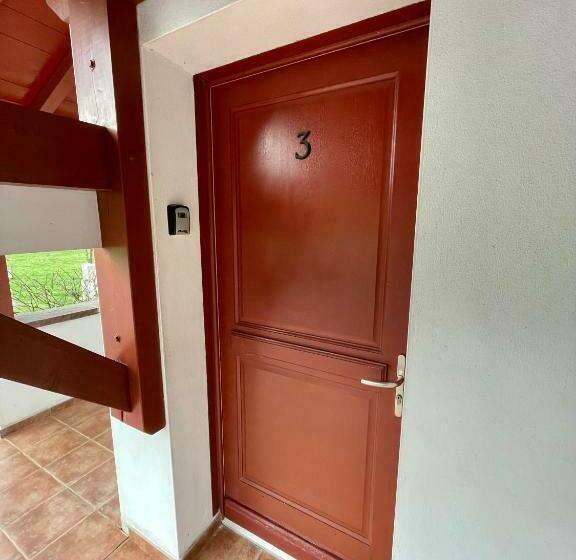 Номер Стандарт, Chambres Zazpiak