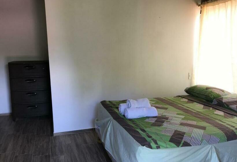 스탠다드 발코니 룸, Hostal Fara