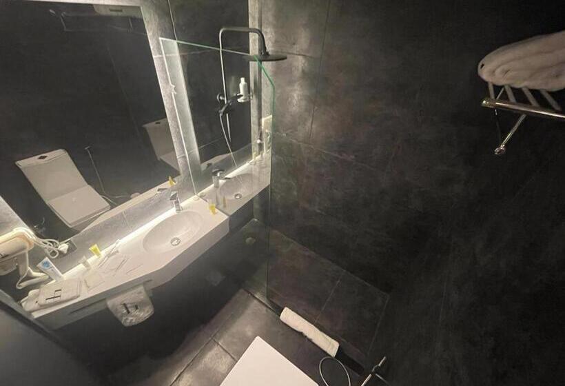 اتاق استاندارد با تخت بزرگ, Aitch Boutique Hotel   An Lih