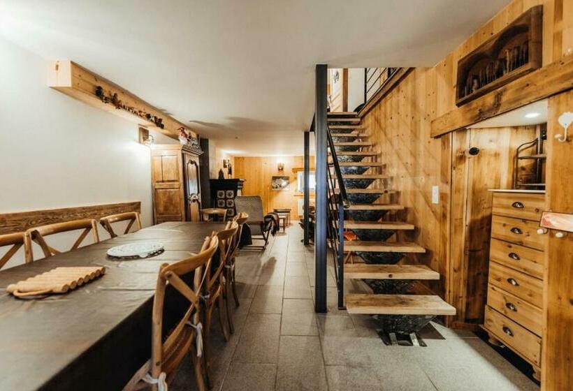 1-Schlafzimmer-Haus, Farmhouse With 4 Bedrooms 4 Bathrooms Private Parking Sauna Terrace