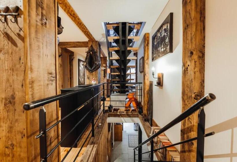 1-Schlafzimmer-Haus, Farmhouse With 4 Bedrooms 4 Bathrooms Private Parking Sauna Terrace