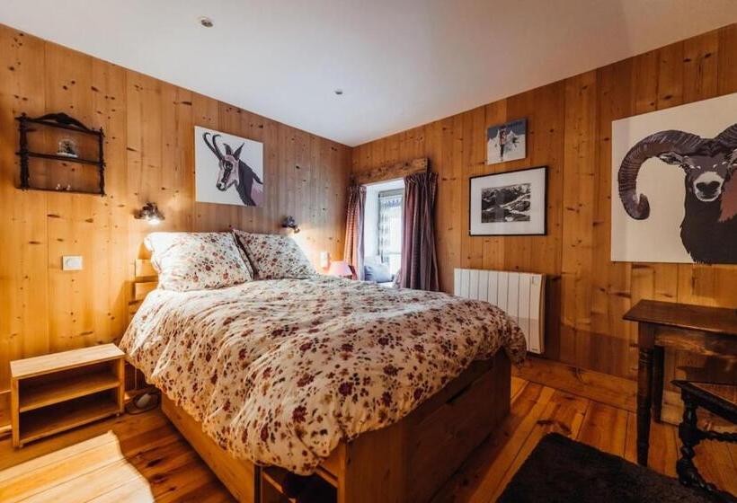 1-Schlafzimmer-Haus, Farmhouse With 4 Bedrooms 4 Bathrooms Private Parking Sauna Terrace
