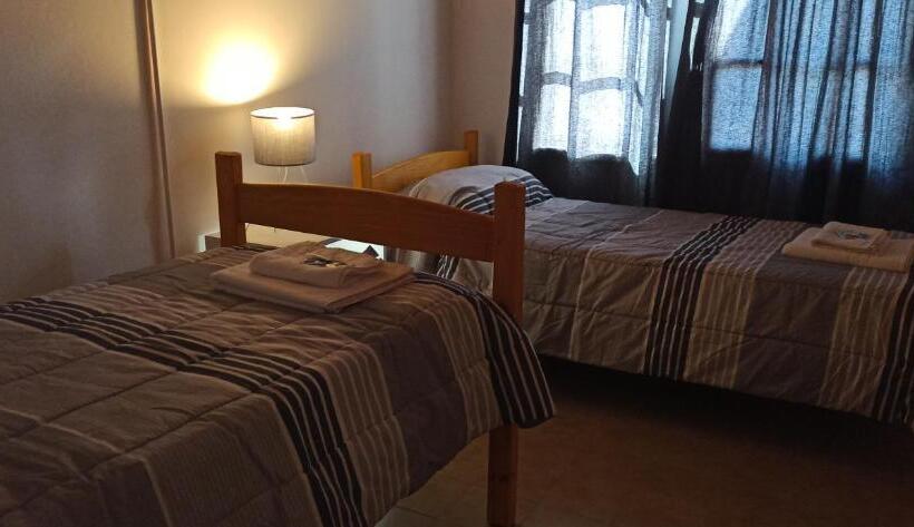Quarto Estandar Banheiro Compartilhado, El Faro Hostel