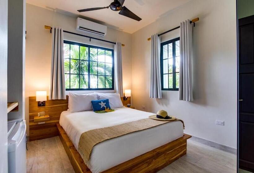 Номер Deluxe, The Sea Glass Inn