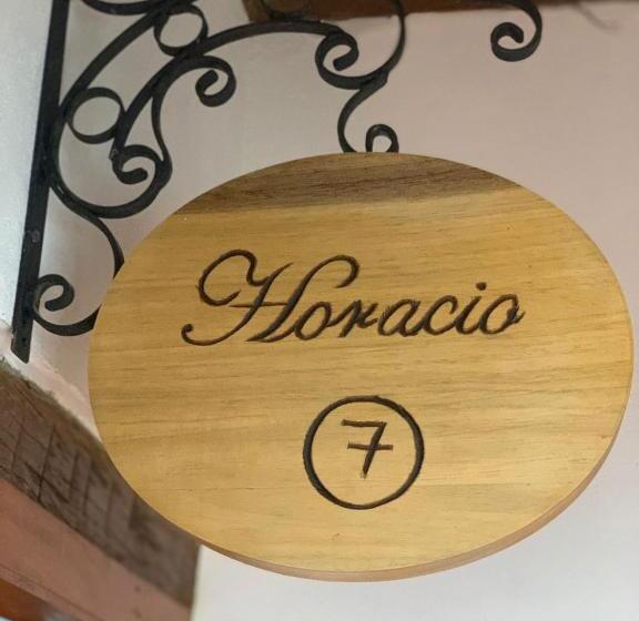 سوییت خانوادگی, Bohemia Hotel Boutique
