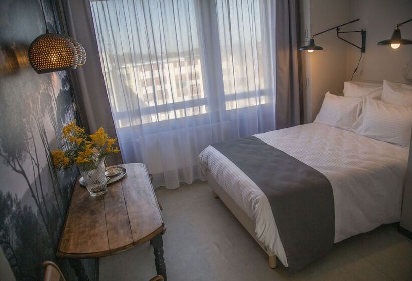 Номер Стандарт, Hôtel Le Grand Barnum