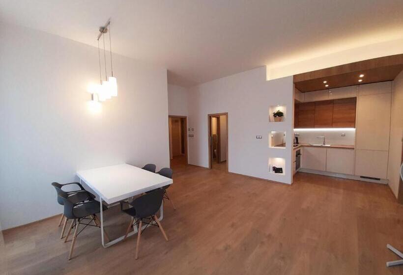 패밀리 스위트, Residence Mariánská