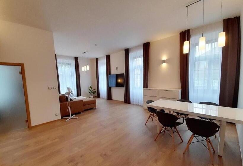패밀리 스위트, Residence Mariánská