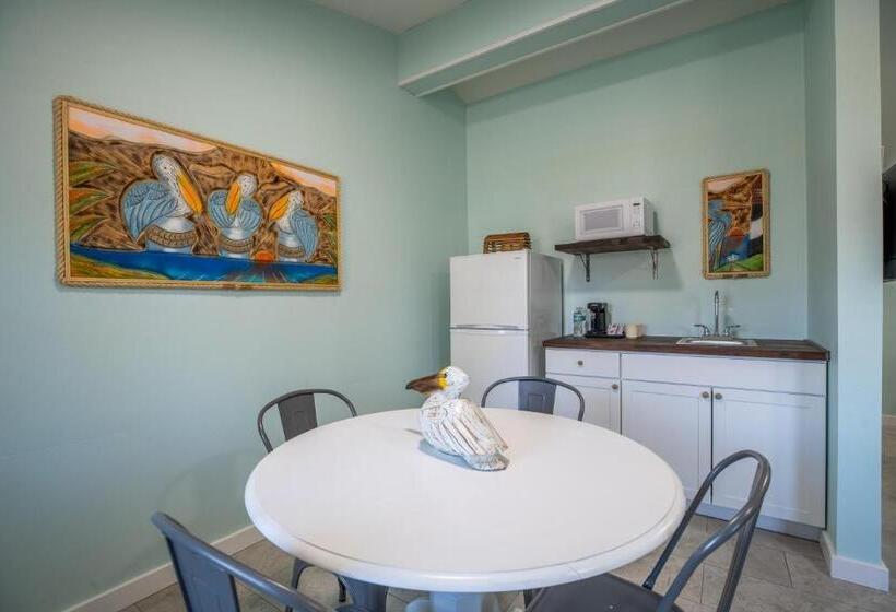 Люкс Superior, Salt Air Inn & Suites