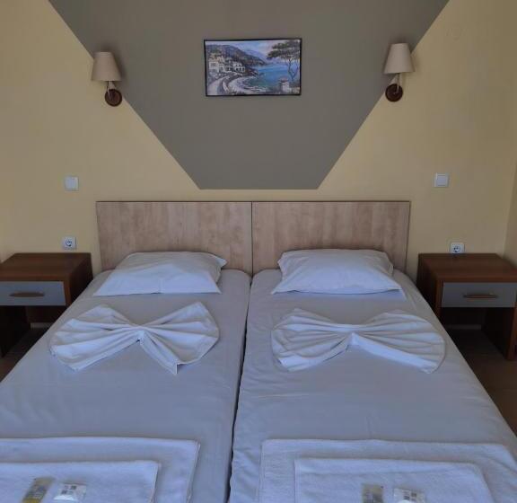 Трехместный Номер Комфорт, Santorini Sveti Vlas