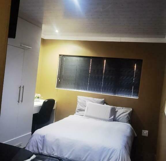 スタンダードルーム, Fountain Beach House Ikhaya