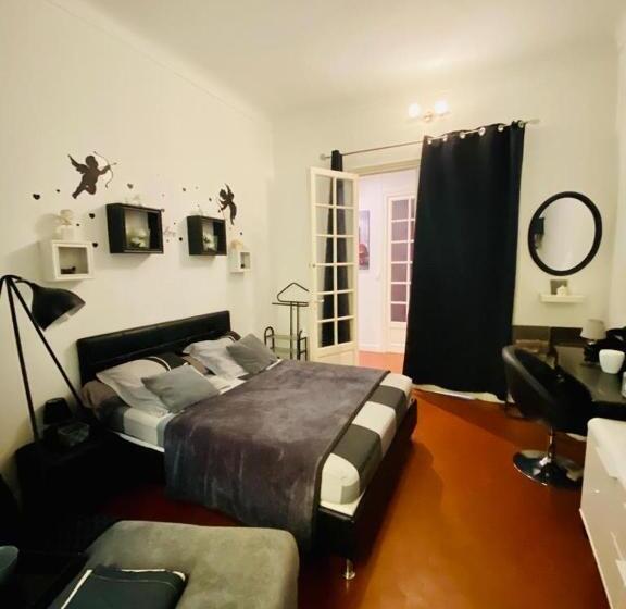 اتاق استاندارد با سرویس بهداشتی مشترک, Chambres Dans Guest House Centre Ville
