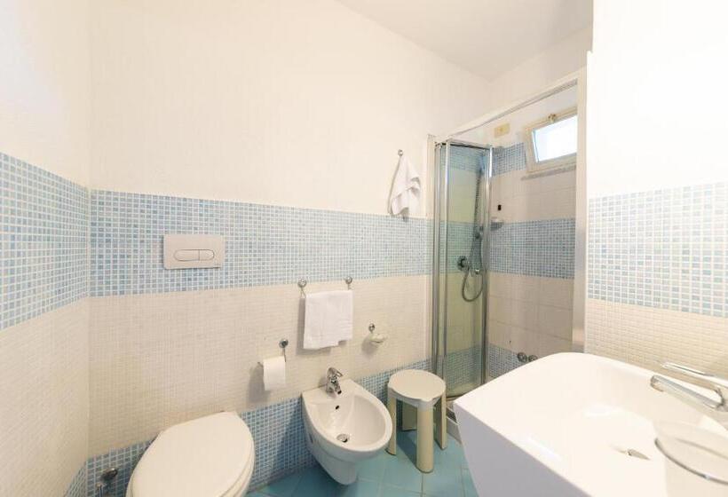 اتاق اکونومی, B&b Verde