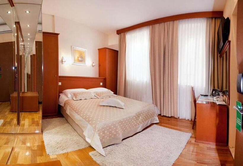 Классический Номер, Royal Suites
