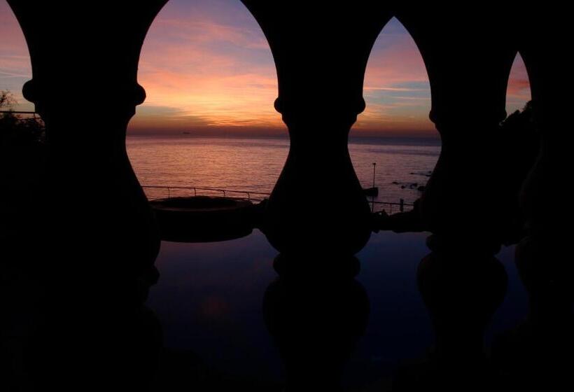 اتاق استاندارد با بالکن و چشم‌انداز دریا, Villa Margherita