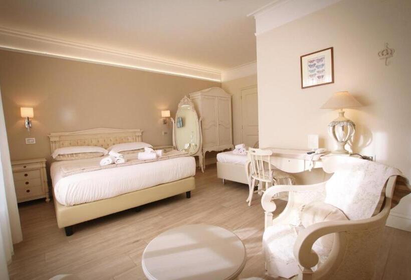 اتاق استاندارد با بالکن و چشم‌انداز دریا, Villa Margherita