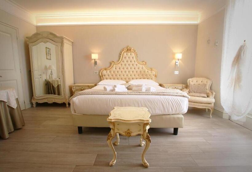 اتاق استاندارد چهار تخته با چشم‌انداز دریا, Villa Margherita