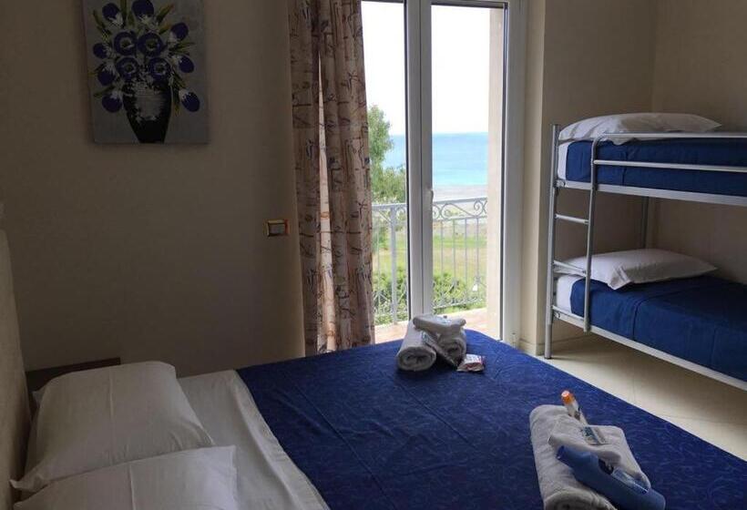 Quarto Quádruplo Estandar, B&b Riviera Azzurra