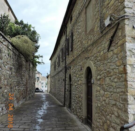 Номер Стандарт, Tenuta Di Montemassi Fattoria