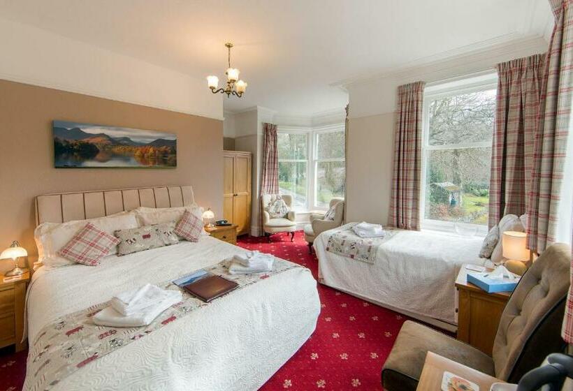 اتاق استاندارد سه نفره, Laurel Bank Guest House