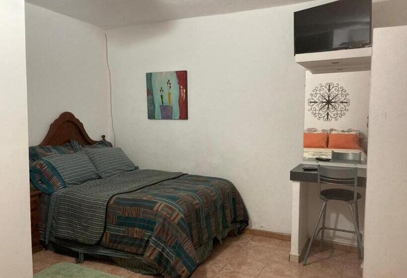 اتاق استاندارد چهار تخته, Hostal Casa Blanca