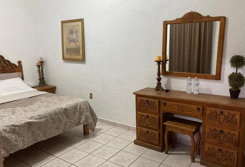 اتاق لوکس, Hostal Casa Blanca