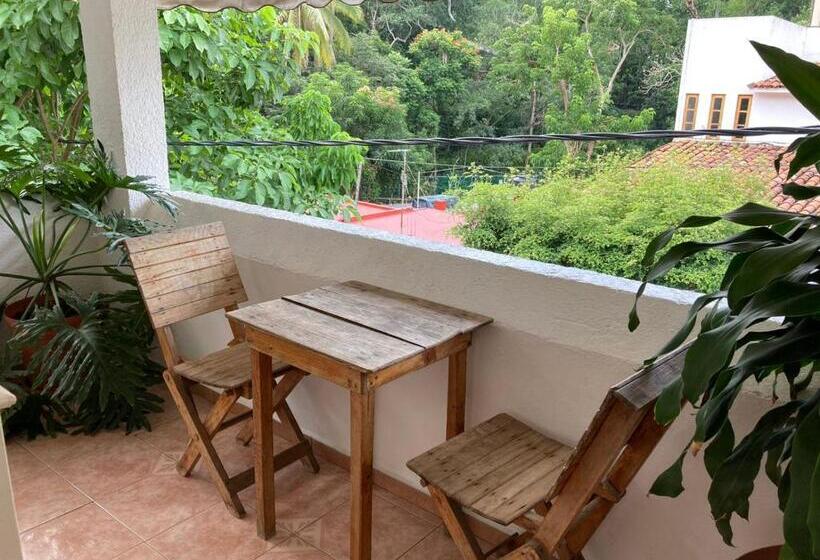اتاق استاندارد با سرویس بهداشتی مشترک, Hostal Casa Blanca