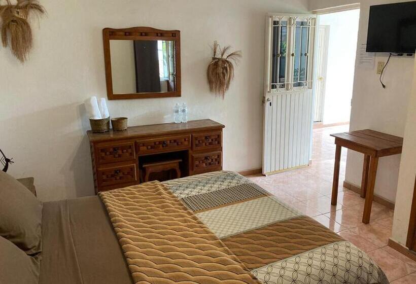اتاق استاندارد با سرویس بهداشتی مشترک, Hostal Casa Blanca