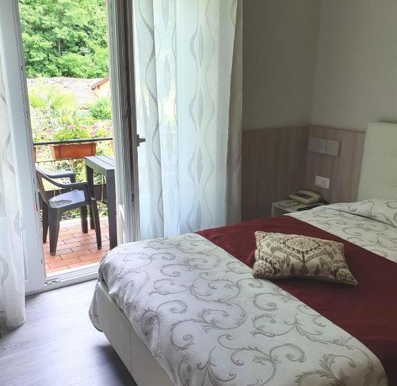 Номер Стандарт Индивидуальный, Albergo Paradiso