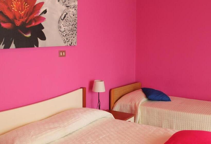 Четырехместный Номер Стандарт, Albergo Paradiso