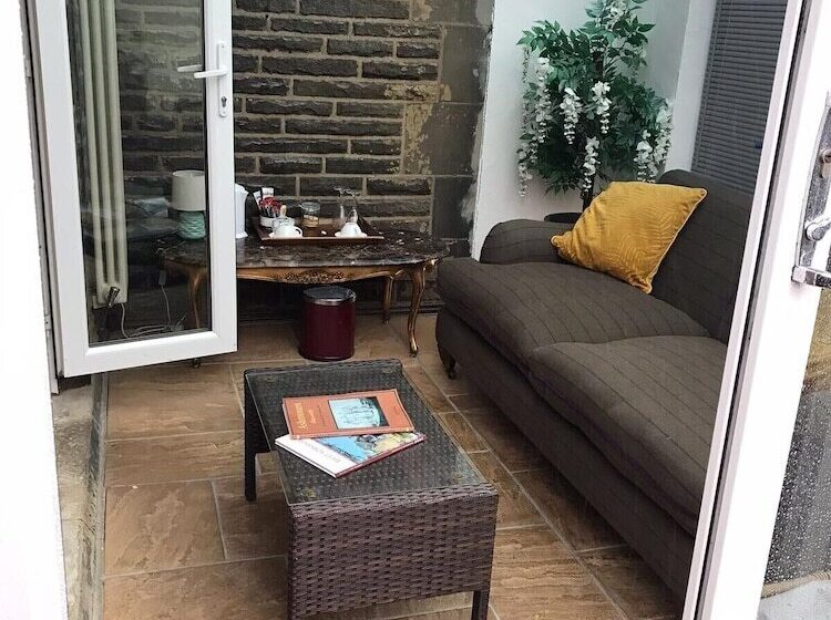 디럭스 룸, Ashmount Country House