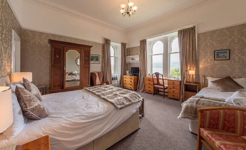 اتاق سوپریور با چشم‌انداز دریا, Craigard House