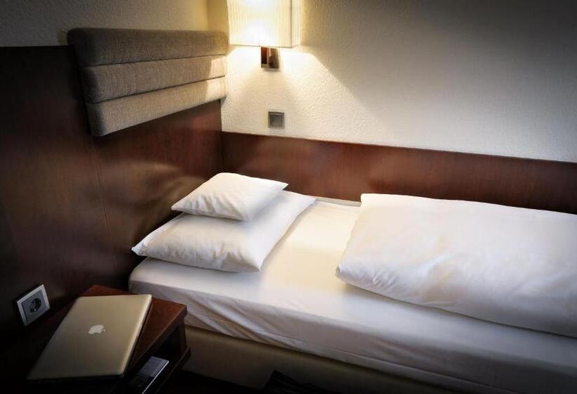 اتاق اکونومی یک تخته, De France Wiesbaden City