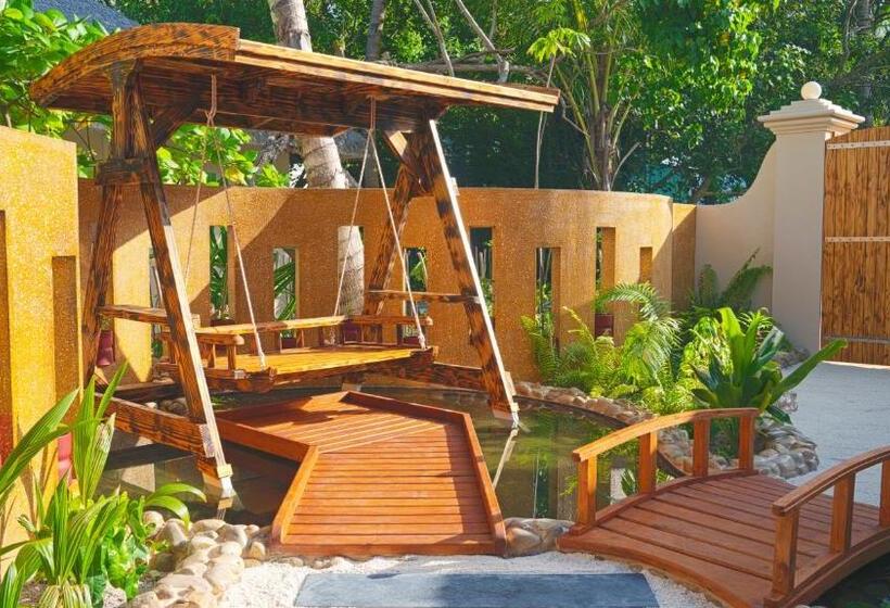 سوئیت سلطنتی 3 خوابه, Kihaa Maldives