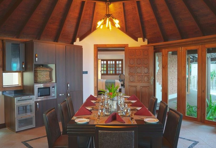 سوئیت سلطنتی 3 خوابه, Kihaa Maldives