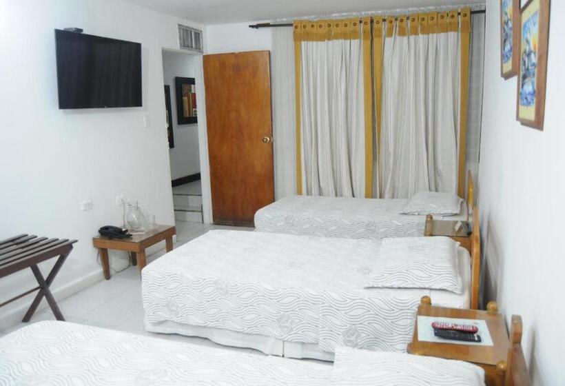 Четырехместный Номер Классик, Veleros Cartagena