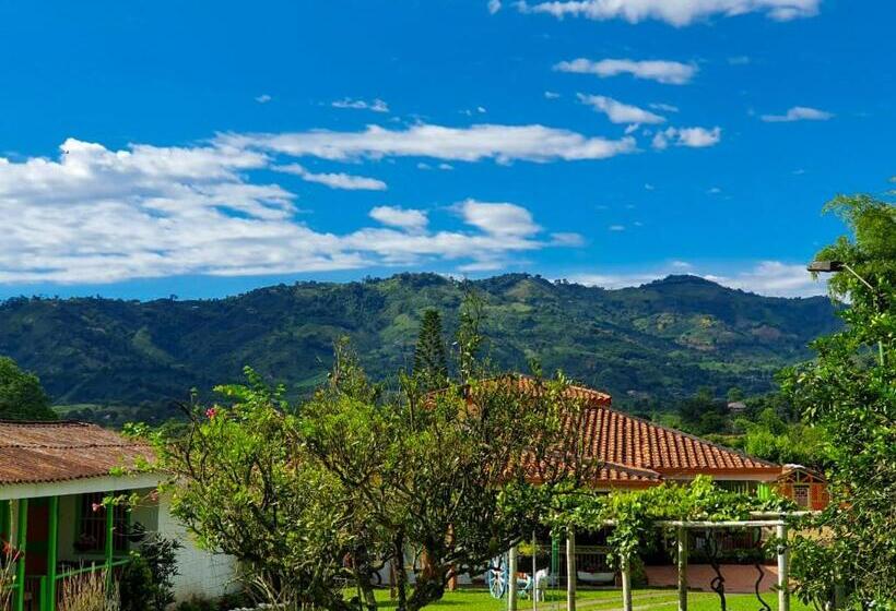 패밀리 룸, Room In Lodge   Family Cabin With Lake View